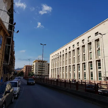 Alojamento de Acomodação e Pequeno-almoço Porta Guccia Palermo